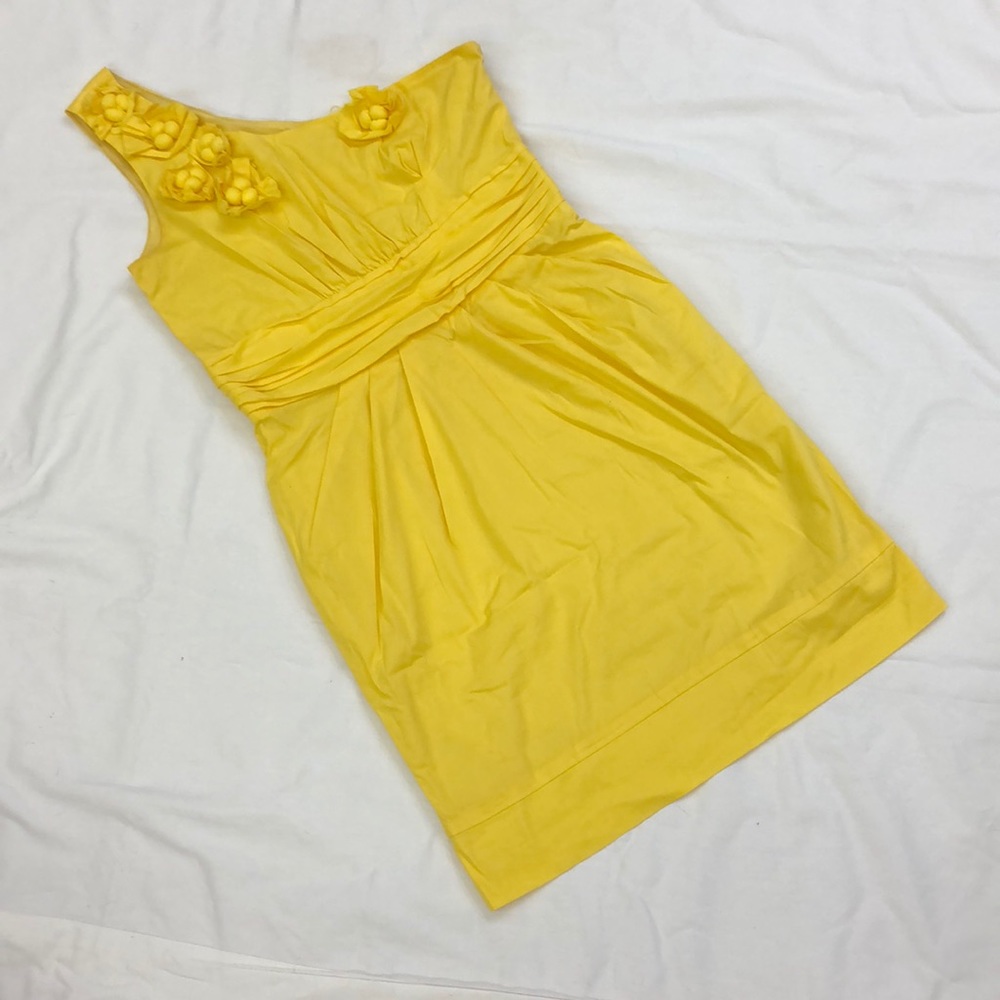 One shoulder dress